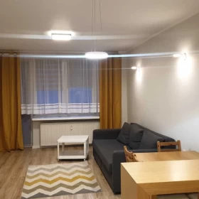 Wynajmę mieszkanie 2 - pok. 50m2 w Warszawie