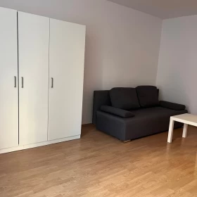 Wynajmę Kawalerka 34m2 Metro Warszawa