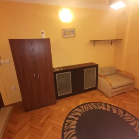Kawalerka w cichej i spokojnej okolicy