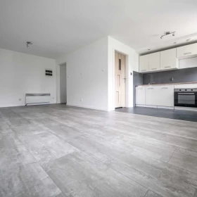 Sprzedam Mieszkanie / kawalerka 29m2 po GENERALNYM remoncie Wrocław, Oporów.
