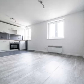 Sprzedam Mieszkanie / kawalerka 29m2 po GENERALNYM remoncie Wrocław, Oporów.