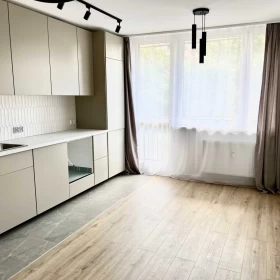 Mieszkanie 3 pokojowe wysoki standard + zabudowa kuchenna i łazienkowa