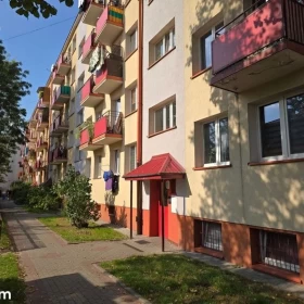 Sprzedam mieszkanie 3-pok. 48m² Płock, Jachowicza.