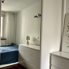 Sprzedam komfortowe mieszkanie 35 m kw Warszawa na Powiślu 