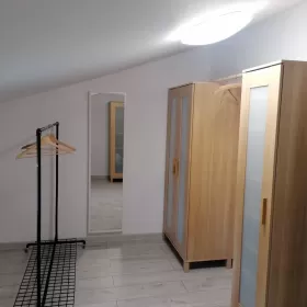 Wynajmę pokój Poznań - Pokój dwuosobowy z garderobą (dwa pokoje) 26 m2