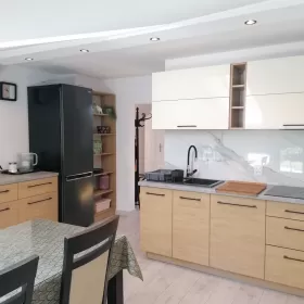 Wynajmę pokój Poznań - Pokój dwuosobowy z garderobą (dwa pokoje) 26 m2