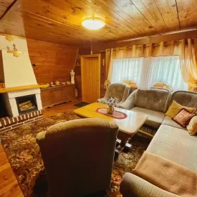 Domek na Kaszubach, nad jeziorem Łapalickim, blisko Trójmiasta
