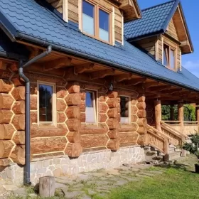Uszczelnienie i renowacja domu z drewna