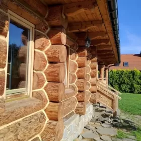 Uszczelnienie i renowacja domu z drewna