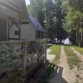 Domek letniskowy na Mazurach z linią brzegową - Domek nad jeziorem