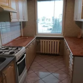 Sprzedam mieszkanie Bełchatów parter 53m2 balkon w bloku centralne ogrzewanie z sieci 400 zl czynsz