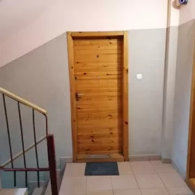 Sprzedam mieszkanie Bełchatów parter 53m2 balkon w bloku centralne ogrzewanie z sieci 400 zl czynsz