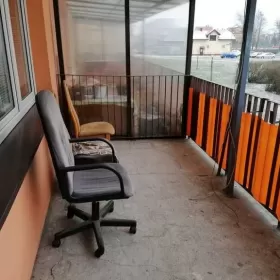 Sprzedam mieszkanie Bełchatów parter 53m2 balkon w bloku centralne ogrzewanie z sieci 400 zl czynsz