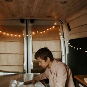 Wynajem wypożyczenie camper kamper kampera campera vana van bus