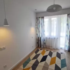 Sprzedam mieszkanie Białystok Dziesięciny I piętro z balkonem