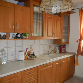 Wynajmę  trzypokojowe mieszkanie