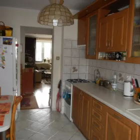 Wynajmę  trzypokojowe mieszkanie