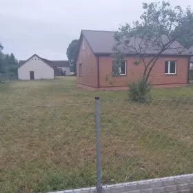 Sprzedam dom 70 m2,działka 3900 m2 Szczeglacin ,gmina Korczew nad Bugiem.