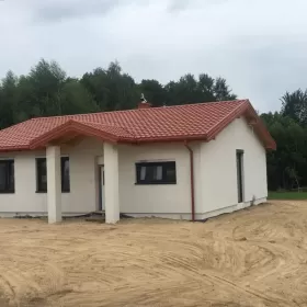 DOM z 3 sypialniami na dużej działce z lasem 40 min od Warszawy