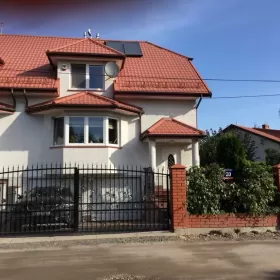 Sprzedam dom blizniak Piaseczno Zalesie Dolne 250m dzialka 600m
