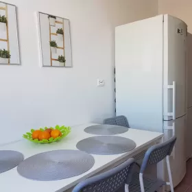 Przytulny pokój ul Kochanowskiego, 10 min od UMK, parking