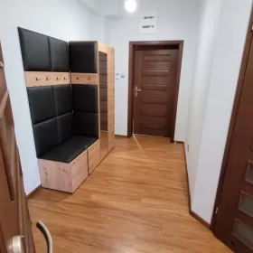 Wynajmę mieszkanie 102m2, bez czynszu zamknięte podwórko wolne od ręki