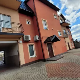 Wynajmę mieszkanie 102m2, bez czynszu zamknięte podwórko wolne od ręki