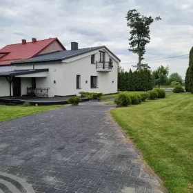 Sprzedam dom jednorodzinny FOTOWOLTAIKA POMPA CIEPŁA