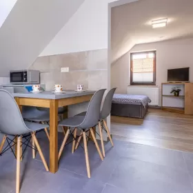 Noclegi ,Pokoje ,Apartamenty Pensjonat Nad Morzem Krynica Morska