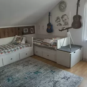 Sprzedam dom Zwięczyca wśród zieleni-Rzeszów Drabinianka