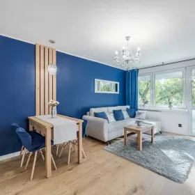 Sprzedam mieszkanie Łódź Pierwsze Piętro Balkon Meble na wymiar Nowe AGD/TV