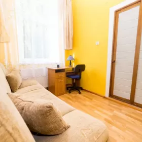 Sprzedam słoneczne mieszkanie w centrum Głuszycy 3 pokoje 50m2