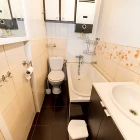 Sprzedam słoneczne mieszkanie w centrum Głuszycy 3 pokoje 50m2