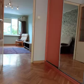 Sprzedam mieszkanie Poznań PARTER, 2 pokoje w centrum.