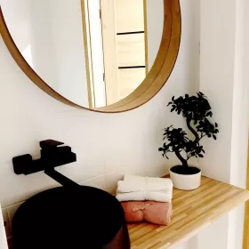 Sprzedam mieszkanie Warszawa 2 pokoje na Muranowie po remoncie, balkon, piwnica