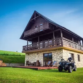Domek w górach do wynajęcia dla 2 osób z jacuzzi
