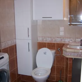 Mam mieszkanie, kawalerkę do wynajęcia. 1700zł. z czynszem!