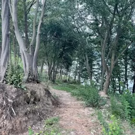 Sprzedam Dzialka Uzbrojona 750m2 nad JEZIOREM STEKLIN pow.115 ha