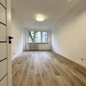 Sprzedam mieszkanie Radom 2 pokoje 45m2 I piętro, po remoncie centrum 