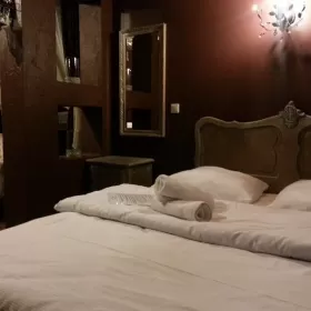 Willa AHAVA noclegi BON pokoje w centrum Kazimierz Dolny - rowery, 4x4