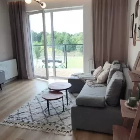 Sprzedam mieszkanie Łódź wykończone i wyposażone 2-pokoje na Złotnie+garaż