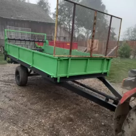 Rozrzutnik obornika jednoosiowy sprzedam 
