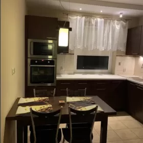 Wynajmę mieszkanie 2 pok. Kraków z oddzielna kuchnią 54m2 ul. Cystersów