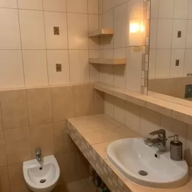 Wynajmę mieszkanie 2 pok. Kraków z oddzielna kuchnią 54m2 ul. Cystersów