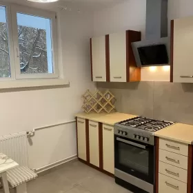 Sprzedam Kawalerke Żyrardów umeblowana na Osiedlu Żeromskiego.