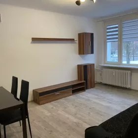 Sprzedam Kawalerke Żyrardów umeblowana na Osiedlu Żeromskiego.
