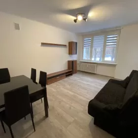 Sprzedam Kawalerke Żyrardów umeblowana na Osiedlu Żeromskiego.