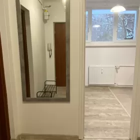Sprzedam Kawalerke Żyrardów umeblowana na Osiedlu Żeromskiego.
