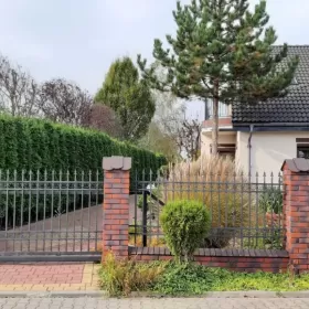 Sprzedam dom Skierniewice w szeregu wolną od zgielku miasta