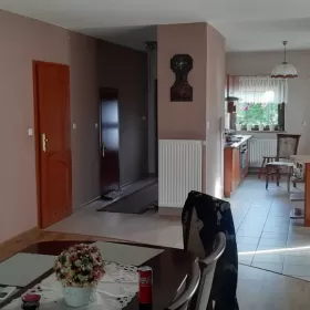 Sprzedam dom Skierniewice w szeregu wolną od zgielku miasta